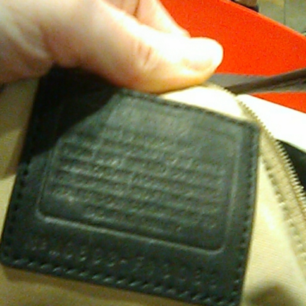 Coach purse - Picture 3 of 6